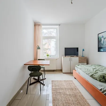 Apartment Neu In - Garten - Free Wifi & Parking - Aparts