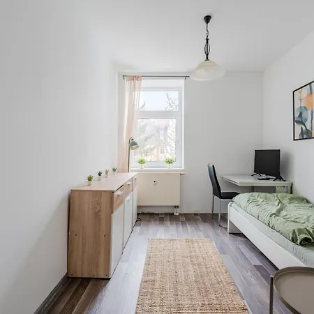 Neu In - Garten - Free Wifi & Parking - Aparts Gotha