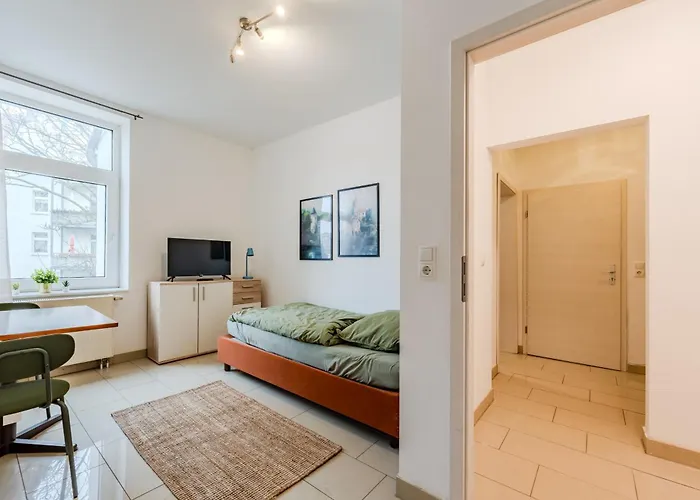 Neu In - Garten - Free Wifi & Parking - Aparts Gotha